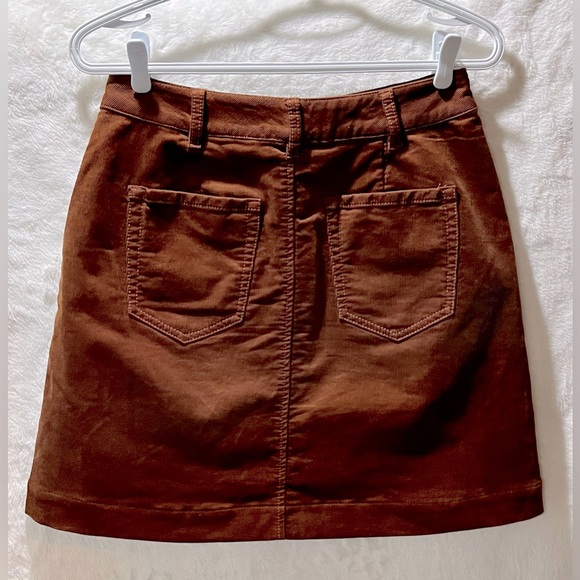 Cabi University Skirt - Picture 5 of 7